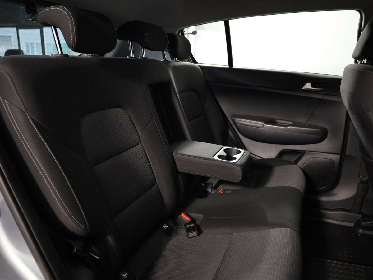 Kia Sportage IV Рестайлинг, 2018 Фото №12