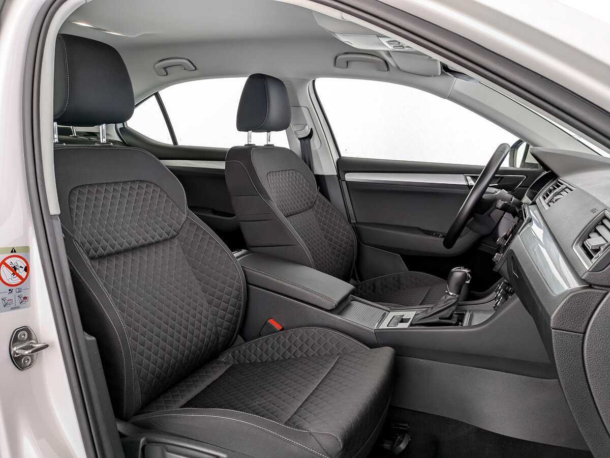Skoda Superb, 2021 Фото №18