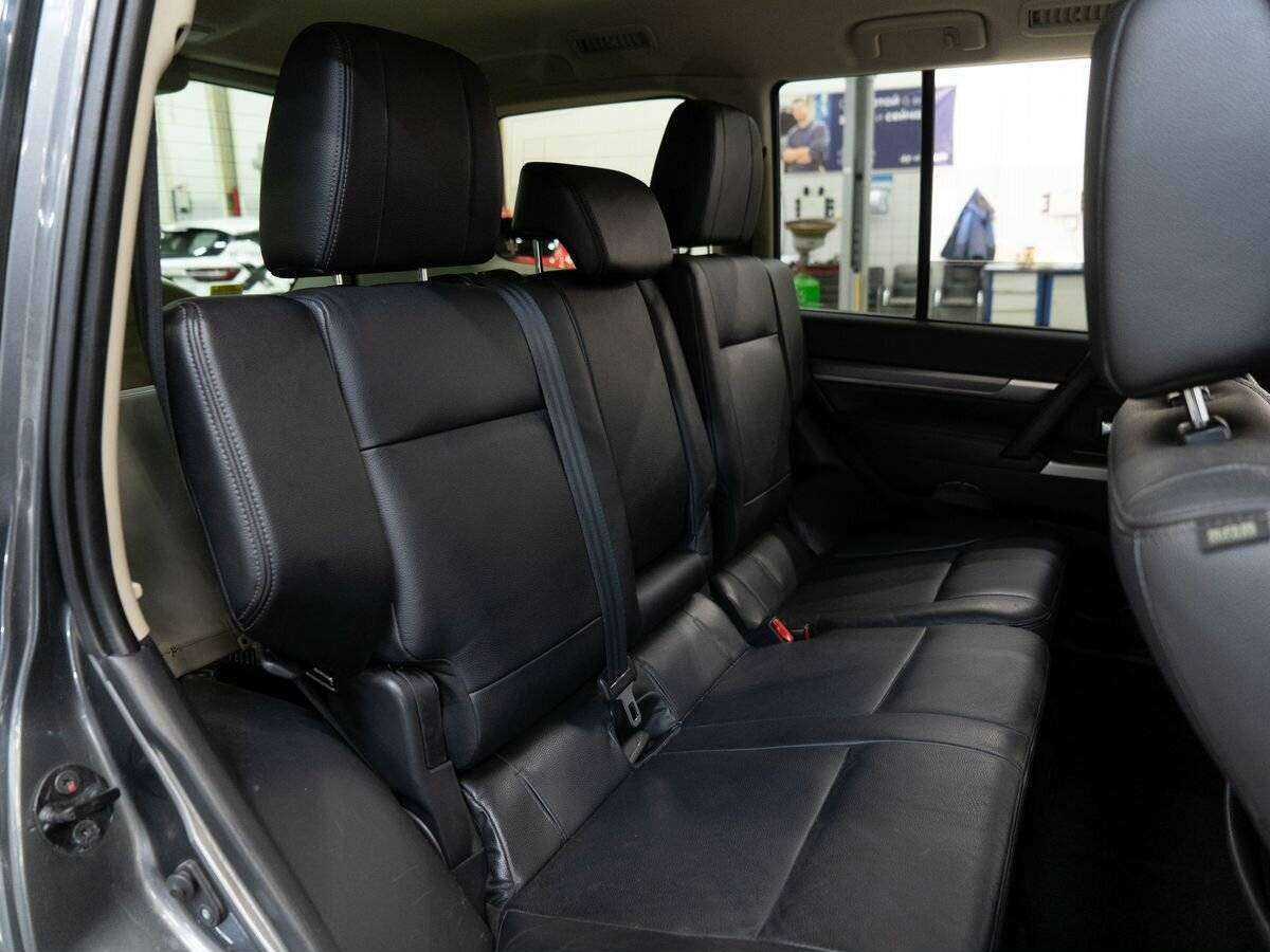 Mitsubishi Pajero, 2014 Фото №7