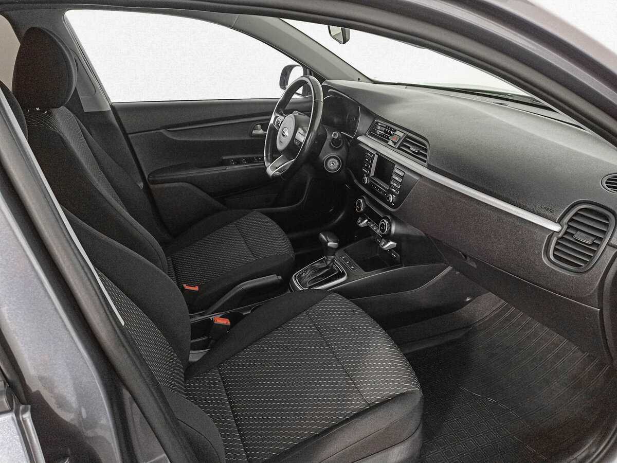Kia Rio, 2018 Фото №11