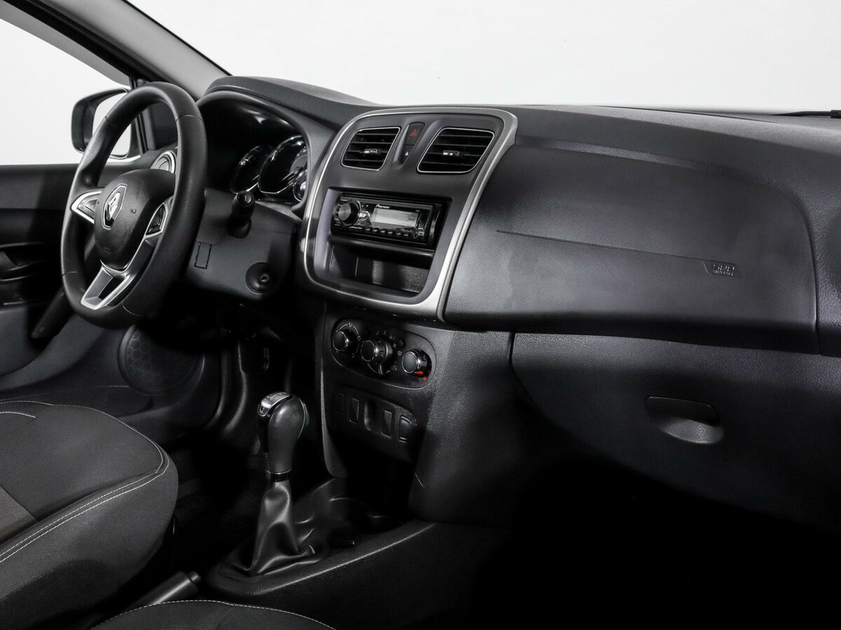 Renault Logan Stepway II Рестайлинг, 2021 Фото №7