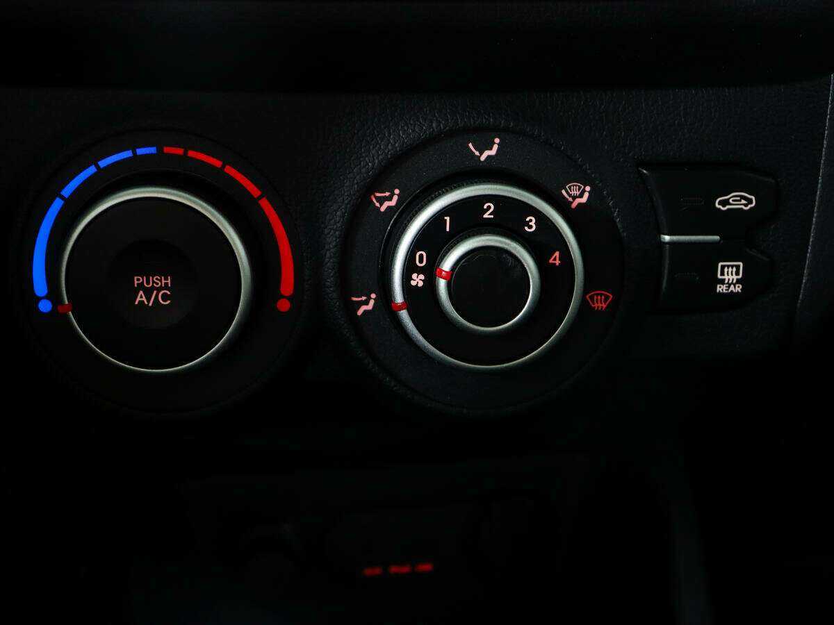 Kia Rio 5-speed, 2013 Фото №14