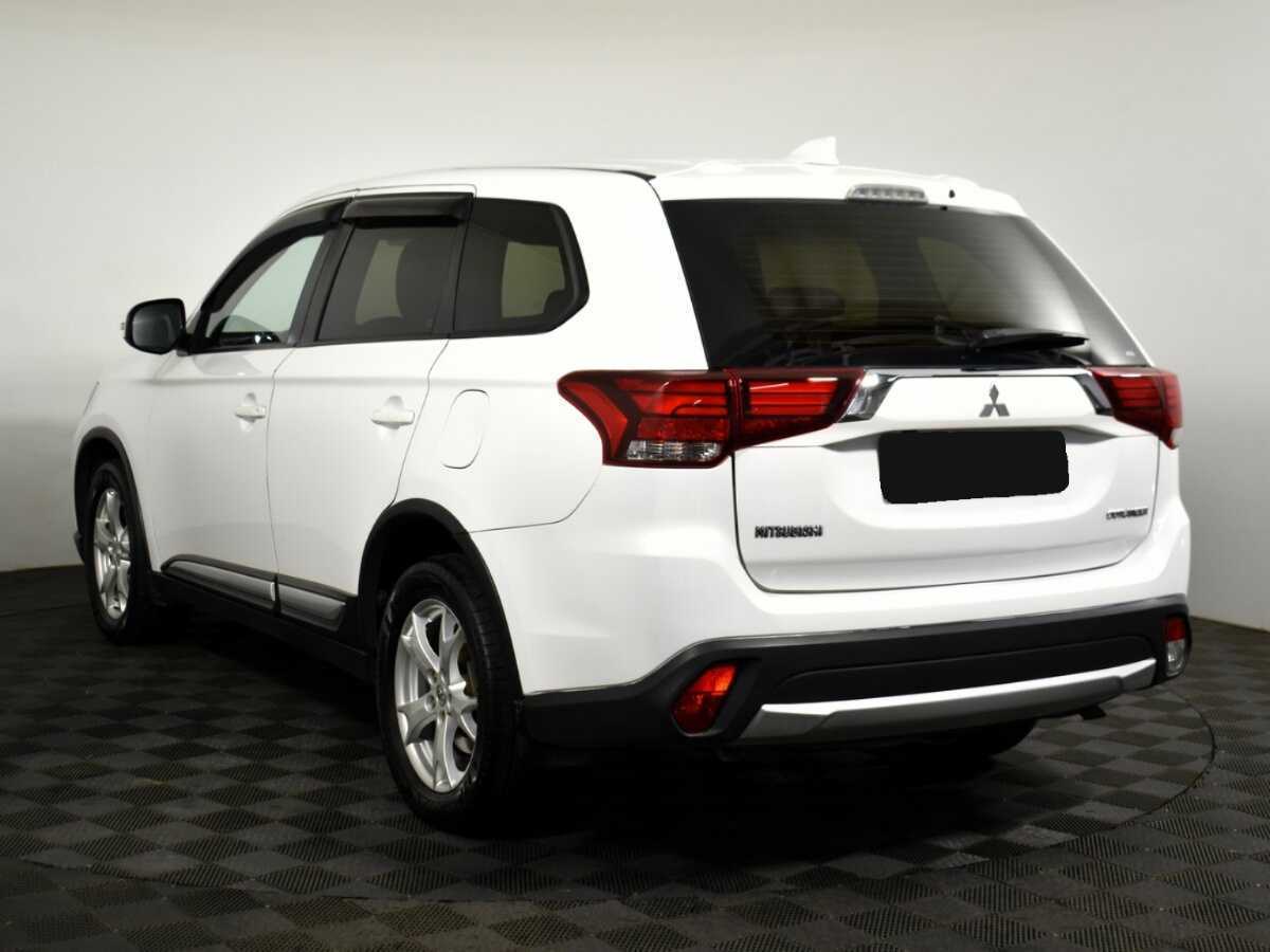 Mitsubishi Outlander, 2017 Фото №6
