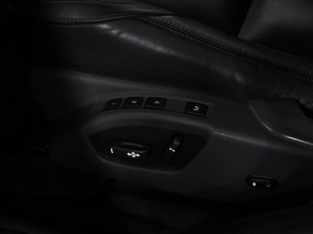 Volvo XC60 I Рестайлинг, 2017 Фото №18