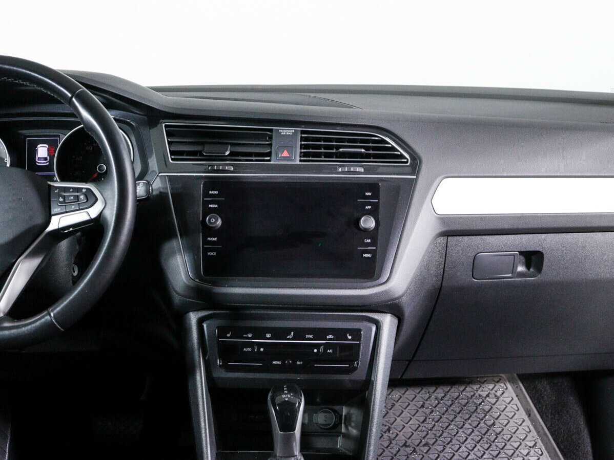 Volkswagen Tiguan, 2020 Фото №11
