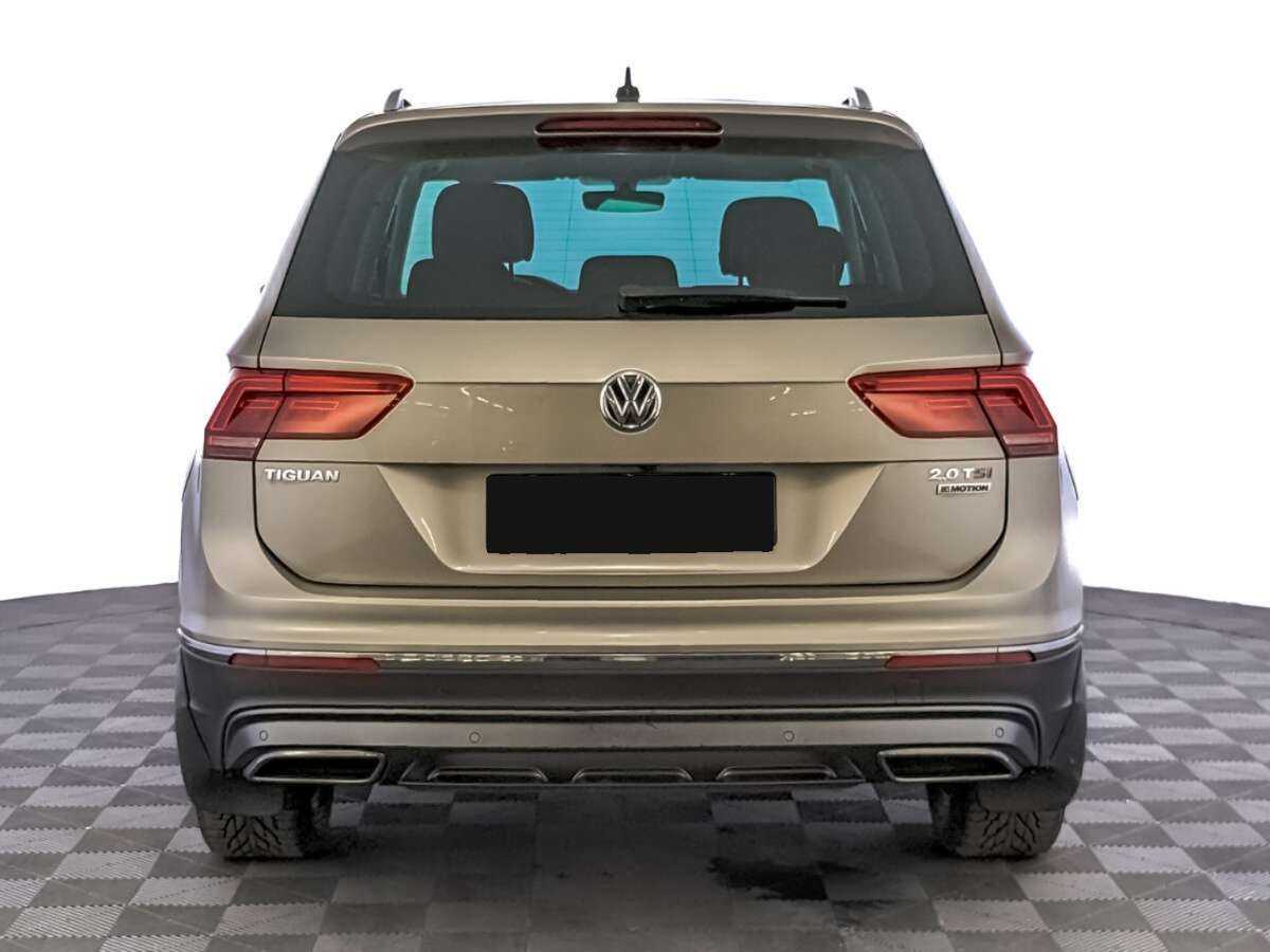 Volkswagen Tiguan, 2018 Фото №6