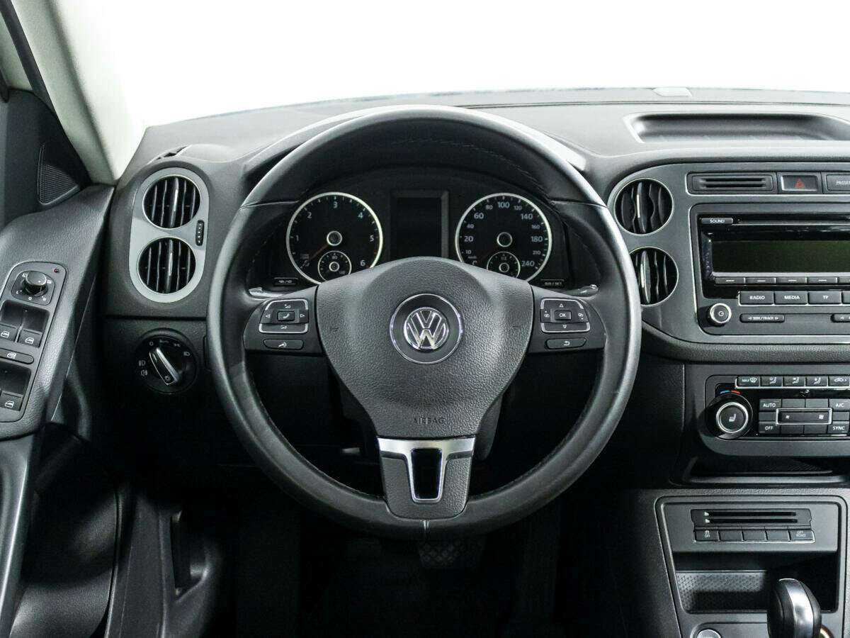 Volkswagen Tiguan, 2015 Фото №18