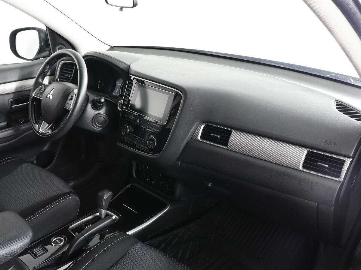Mitsubishi Outlander, 2018 Фото №10