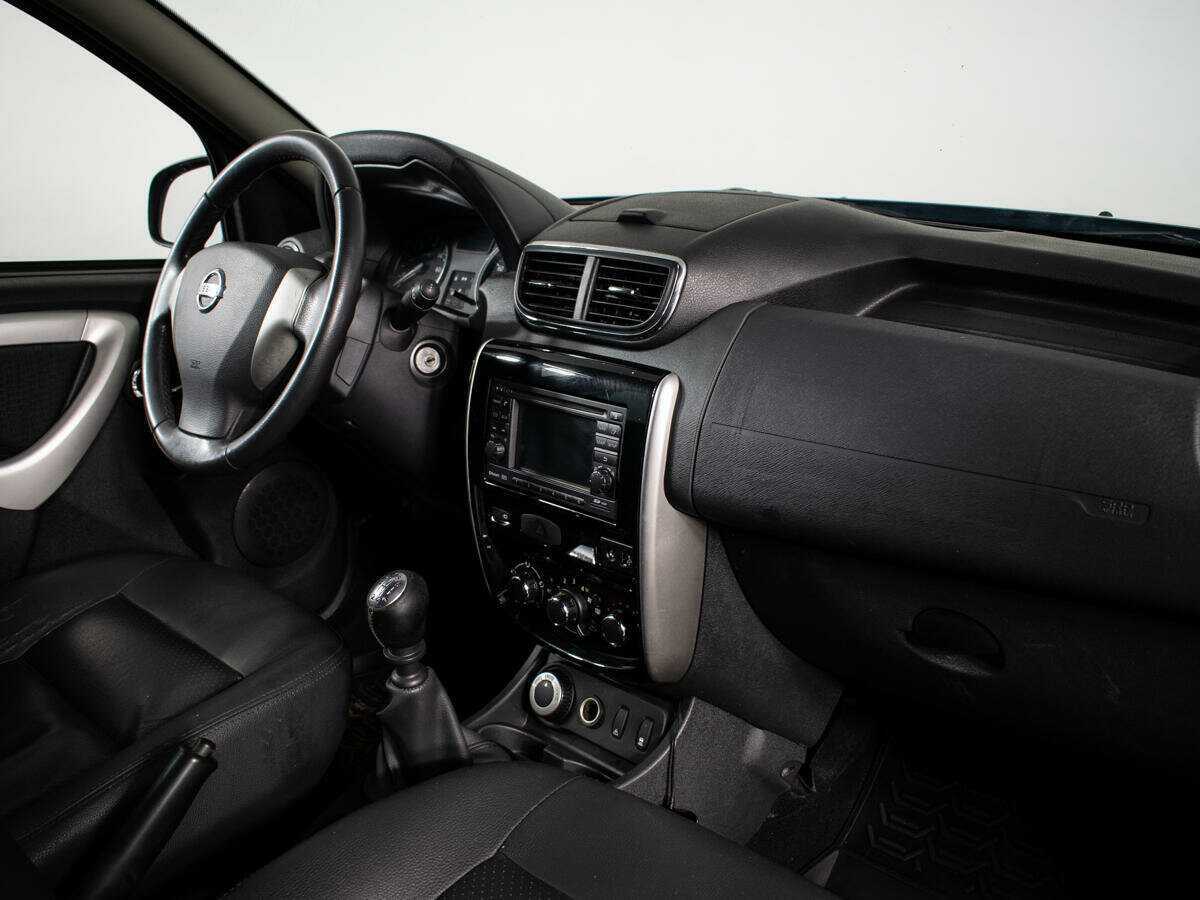 Nissan Terrano, 2014 Фото №9