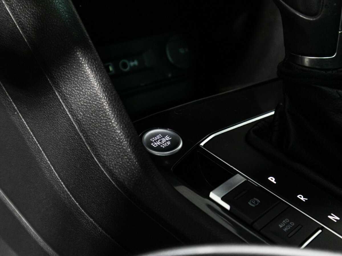 Volkswagen Tiguan, 2019 Фото №17