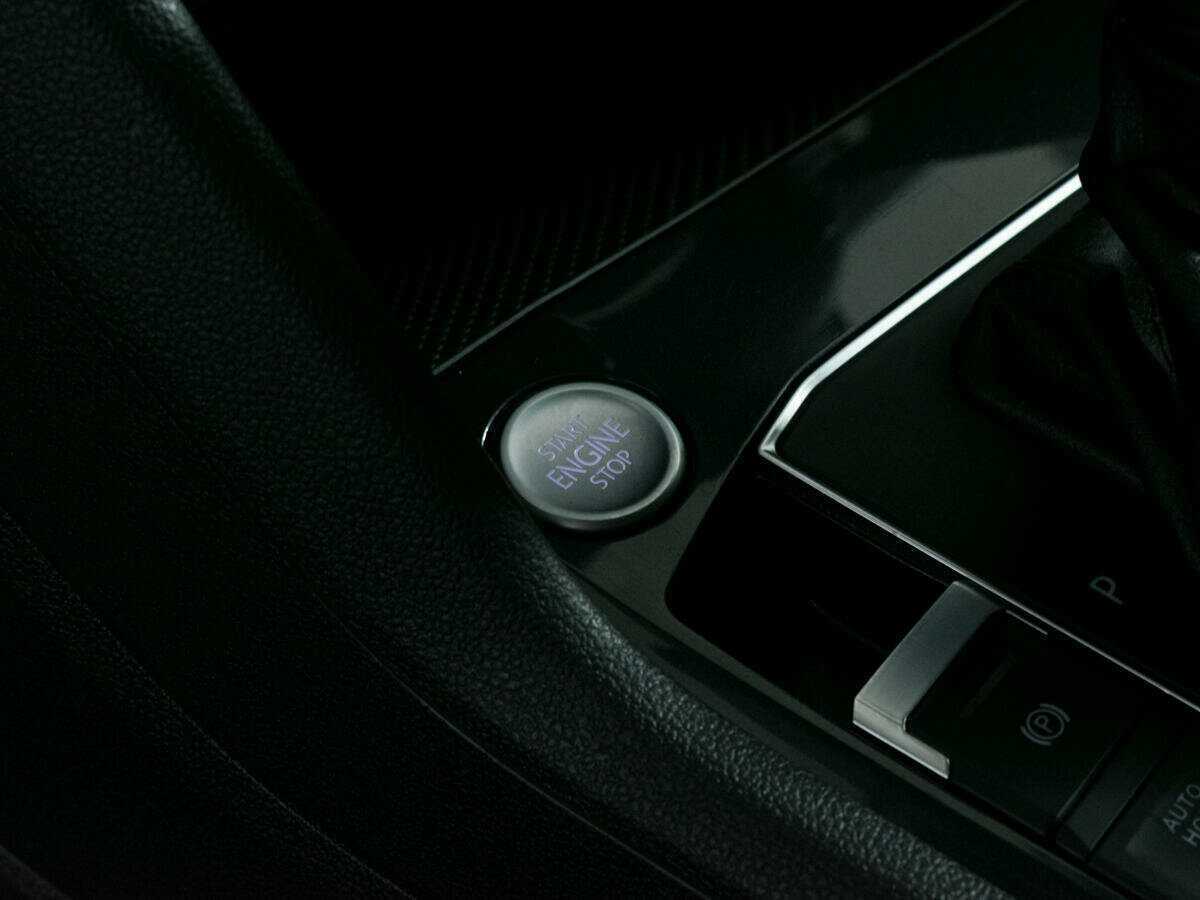 Volkswagen Tiguan, 2020 Фото №14