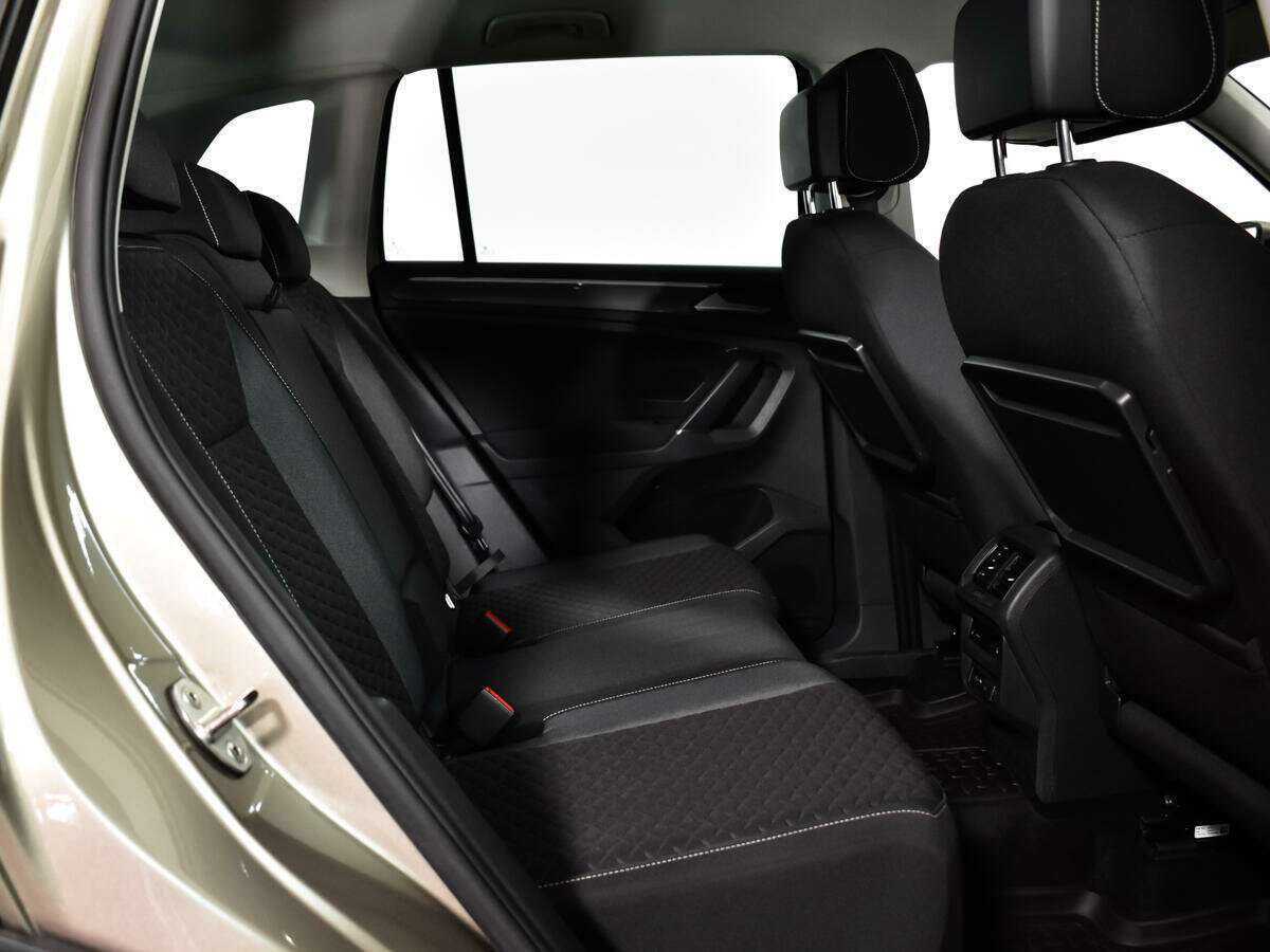 Volkswagen Tiguan L, 2018 Фото №9