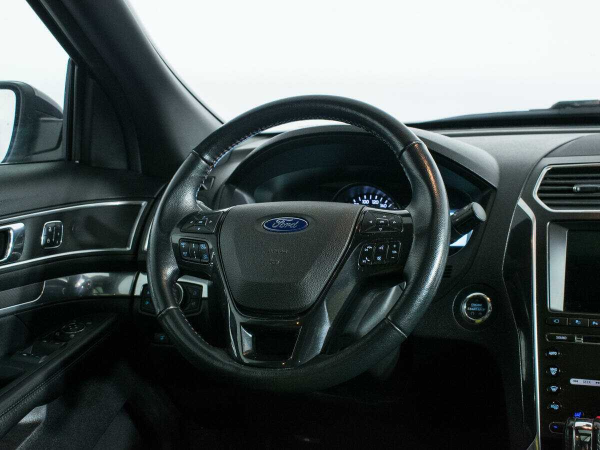 Ford Explorer, 2016 Фото №11