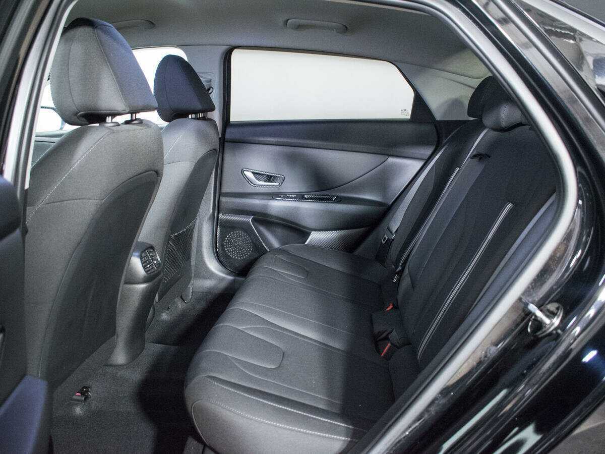 Hyundai Elantra, 2020 Фото №10