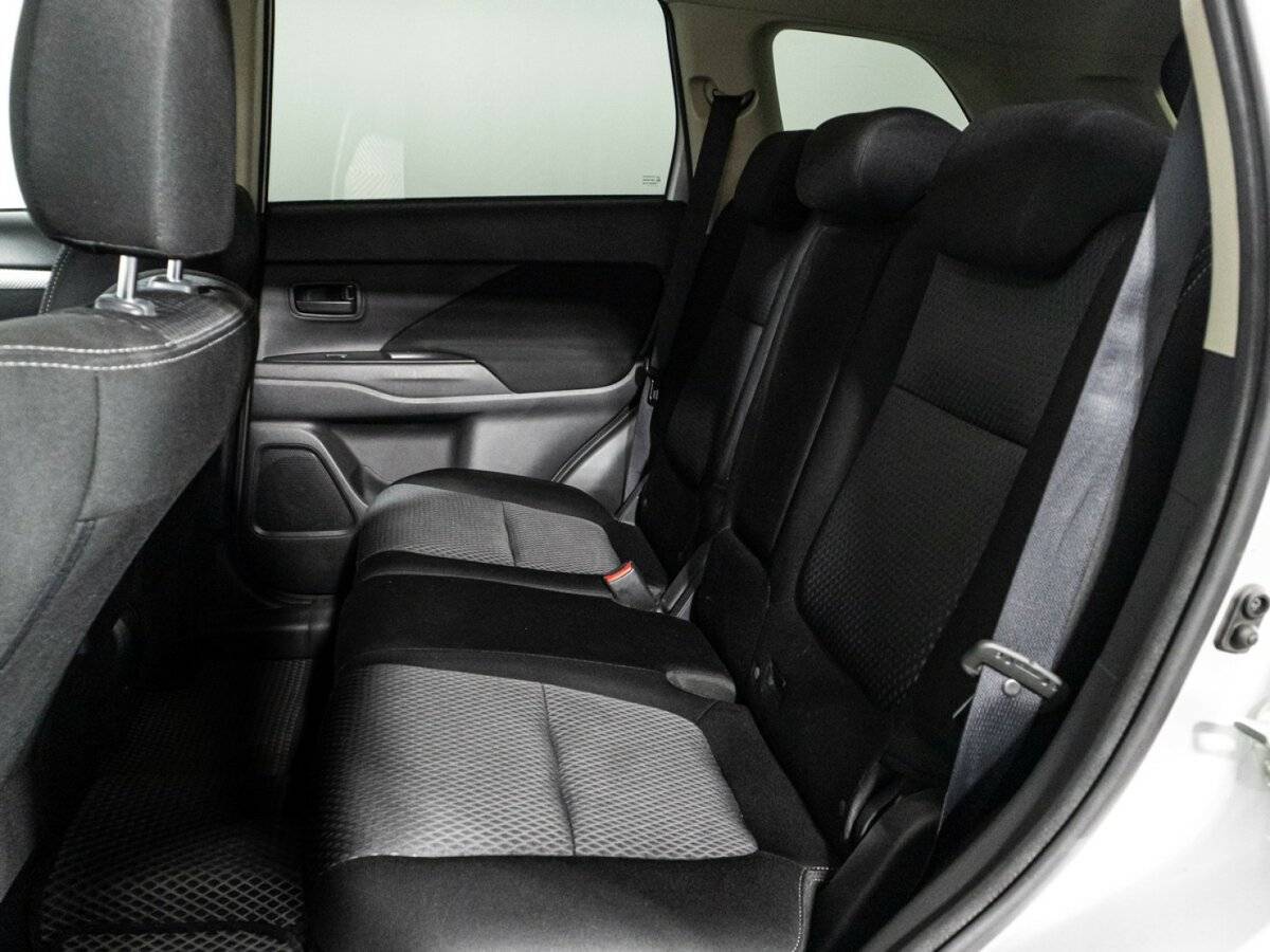 Mitsubishi Outlander, 2017 Фото №10