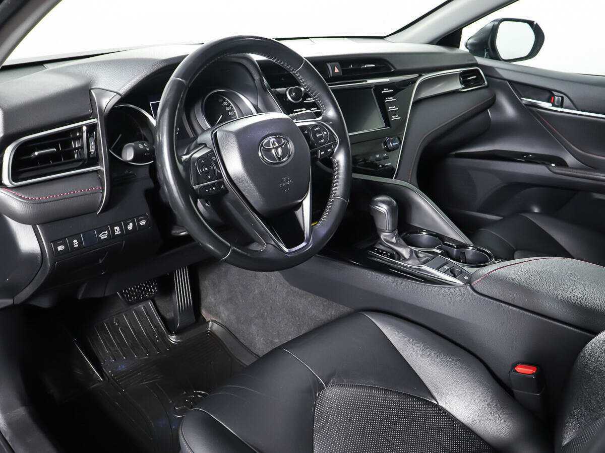 Toyota Camry, 2020 Фото №13