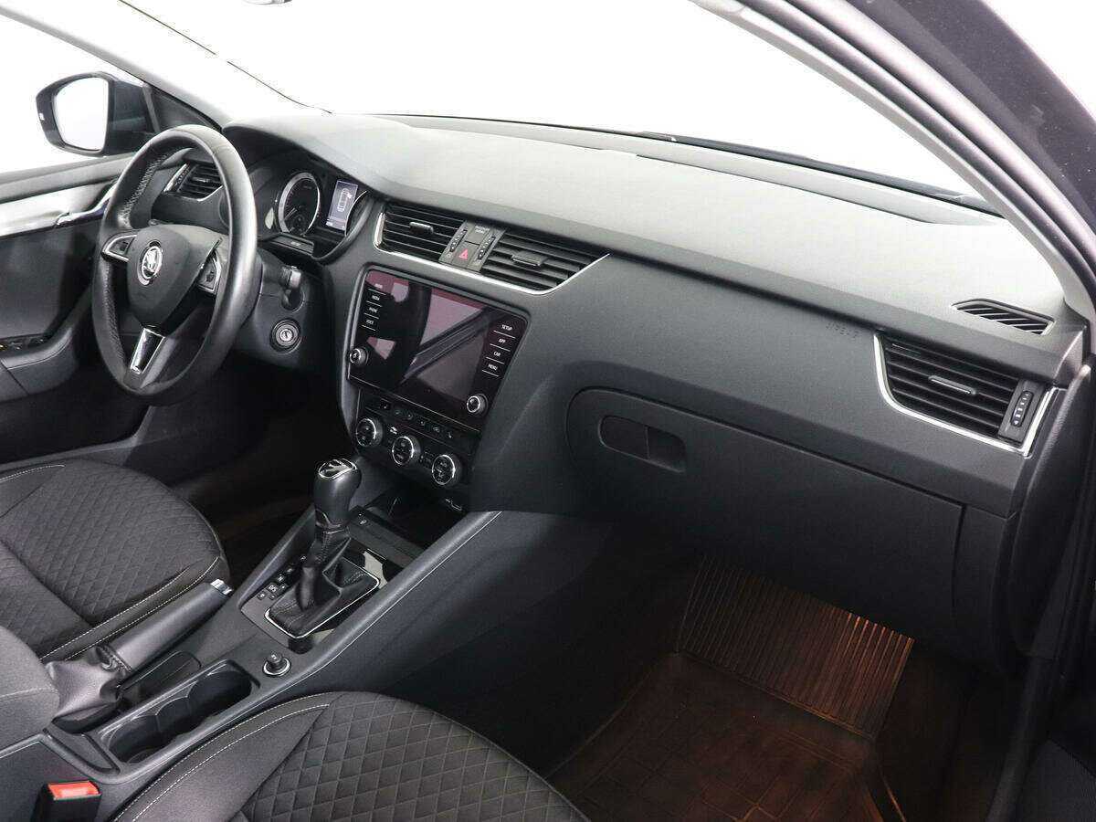 Skoda Octavia, 2018 Фото №10