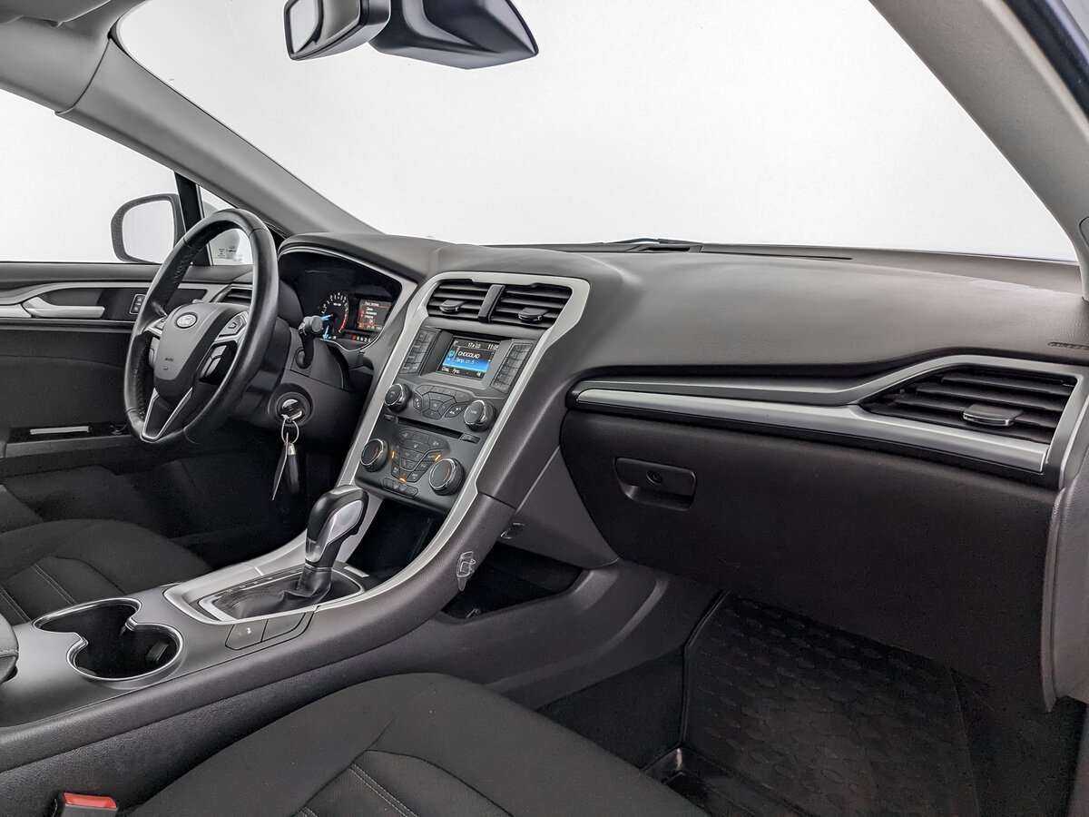 Ford Mondeo, 2017 Фото №9