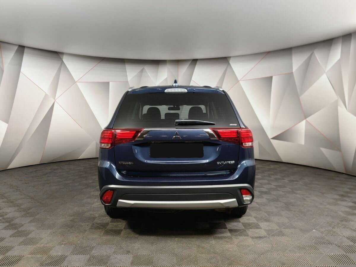 Mitsubishi Outlander, 2018 Фото №8