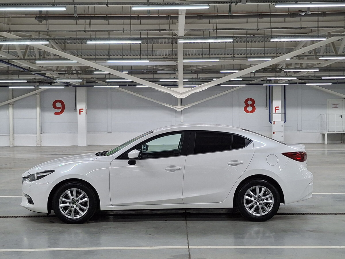 Mazda 3 III (BM) Рестайлинг, 2018 Фото №8