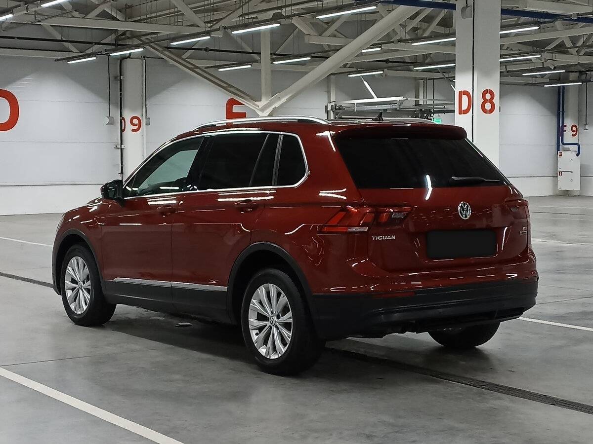 Volkswagen Tiguan, 2018 Фото №7
