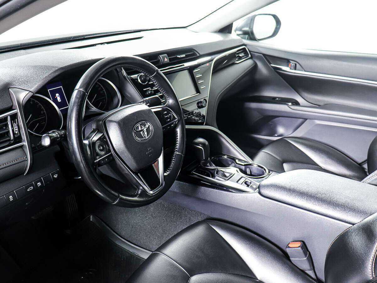 Toyota Camry, 2018 Фото №13
