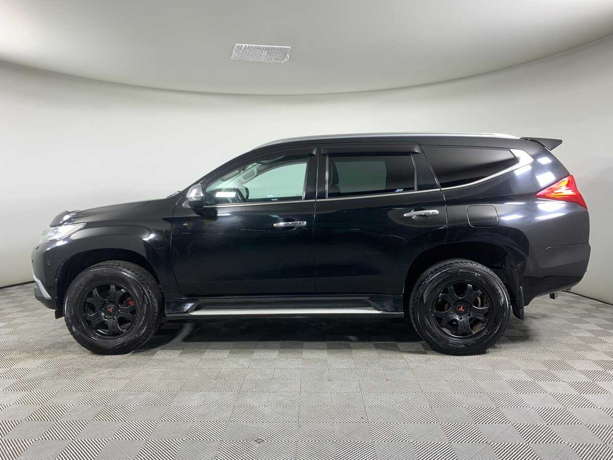 Mitsubishi Pajero Sport, 2017 Фото №8