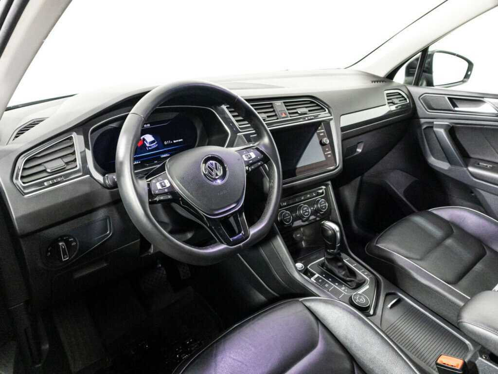 Volkswagen Tiguan, 2018 Фото №11