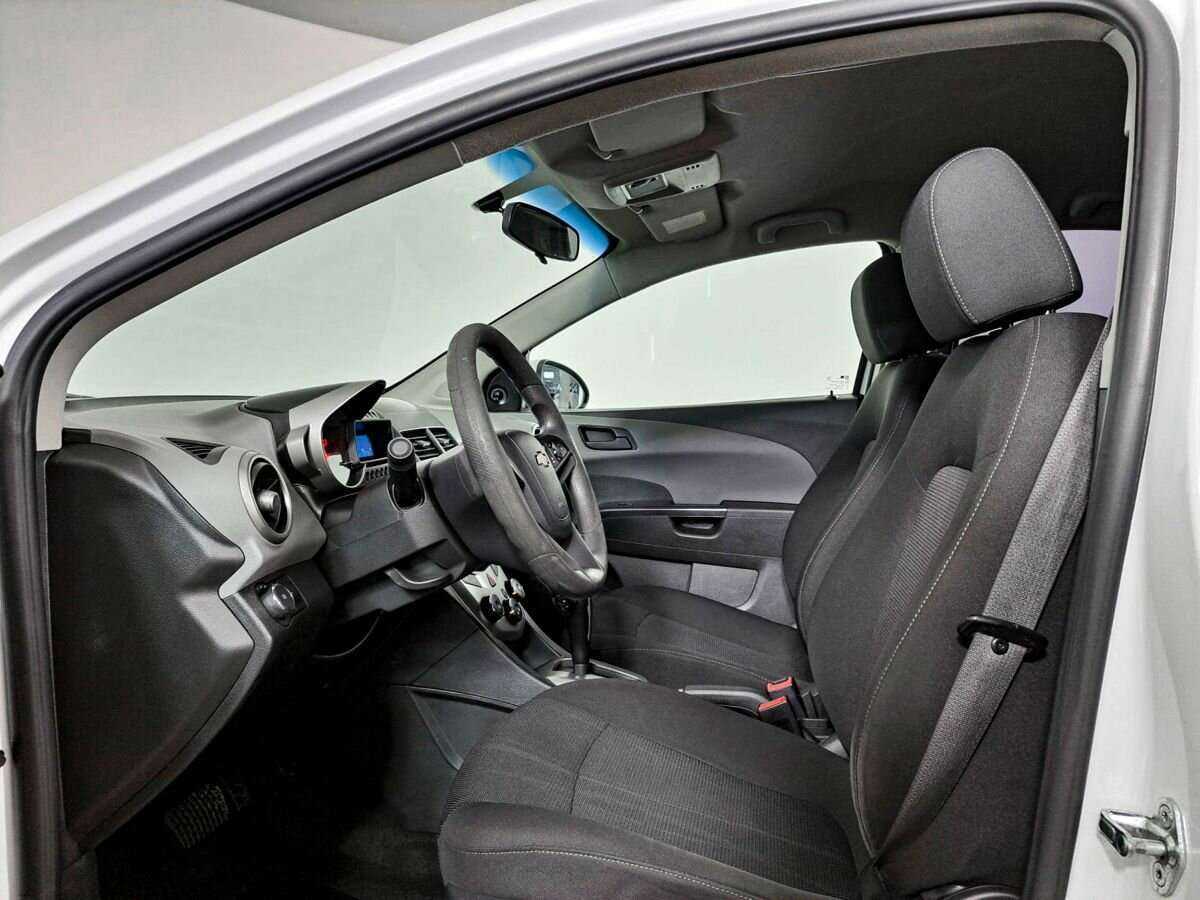 Chevrolet Aveo, 2013 Фото №14