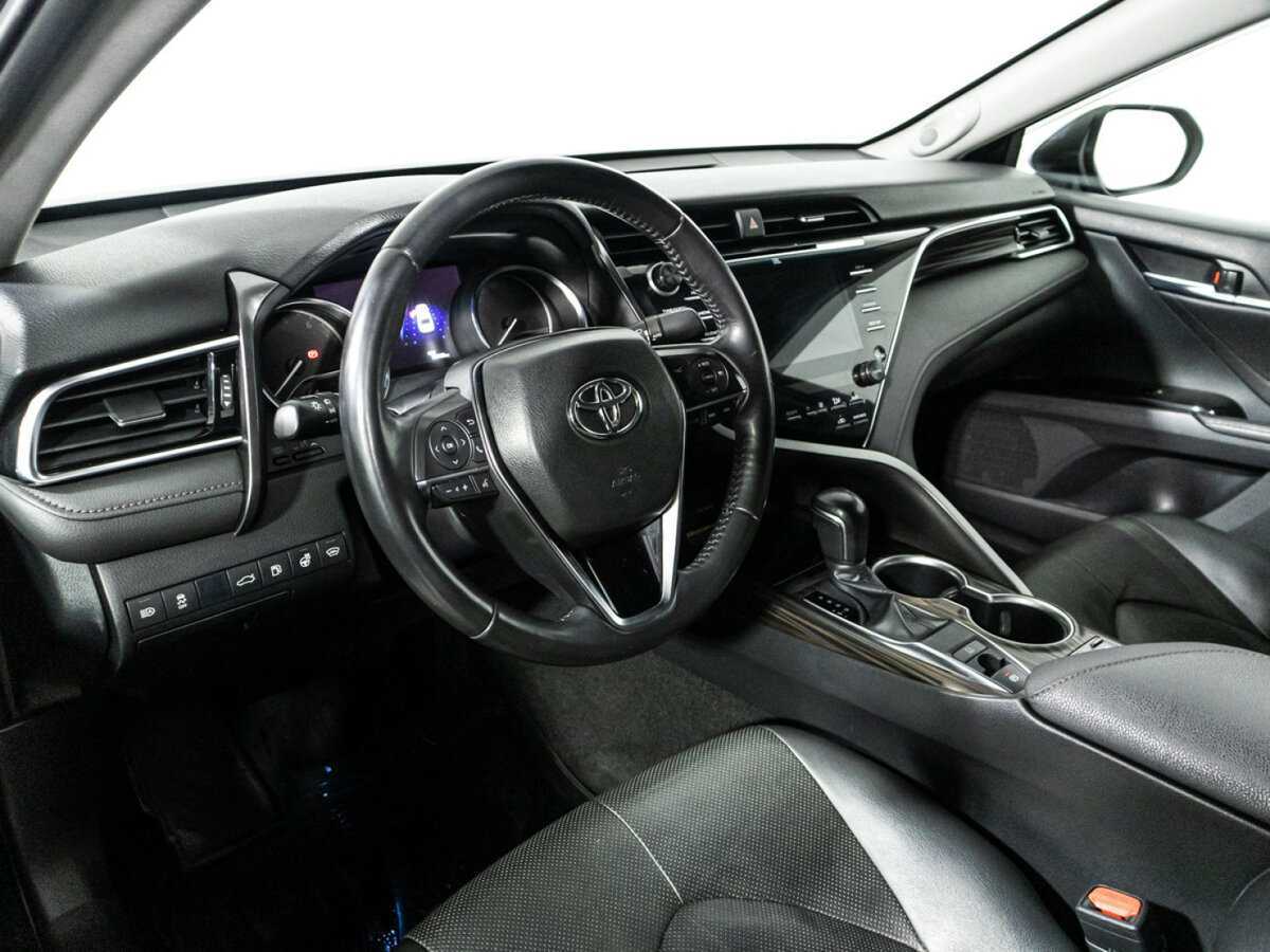 Toyota Camry, 2018 Фото №11