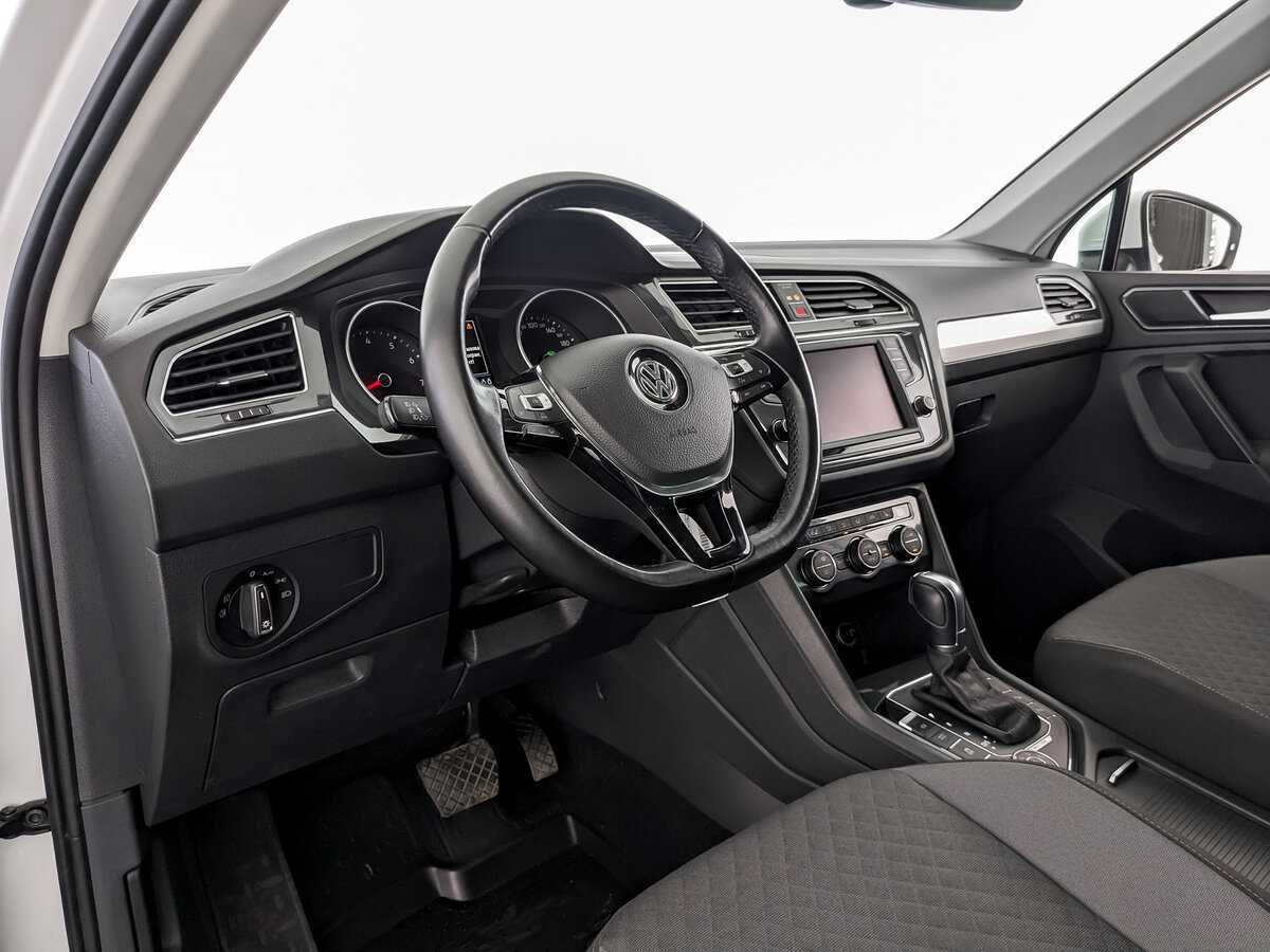 Volkswagen Tiguan, 2017 Фото №14