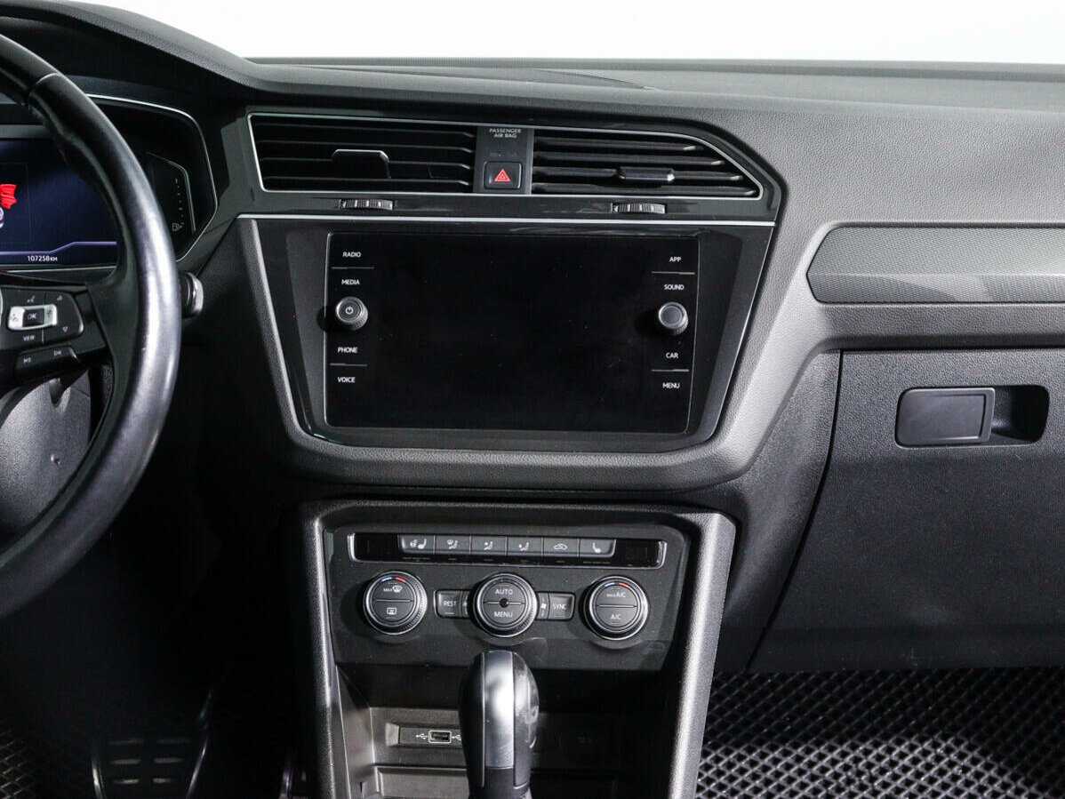 Volkswagen Tiguan, 2019 Фото №13