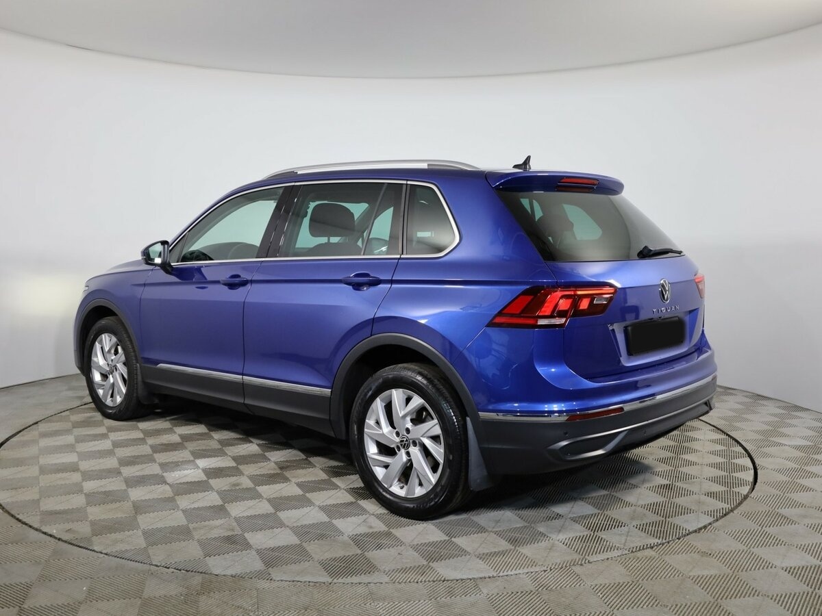 Volkswagen Tiguan II Рестайлинг, 2021 Фото №7