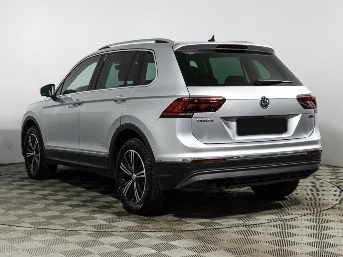 Volkswagen Tiguan, 2018 Фото №6