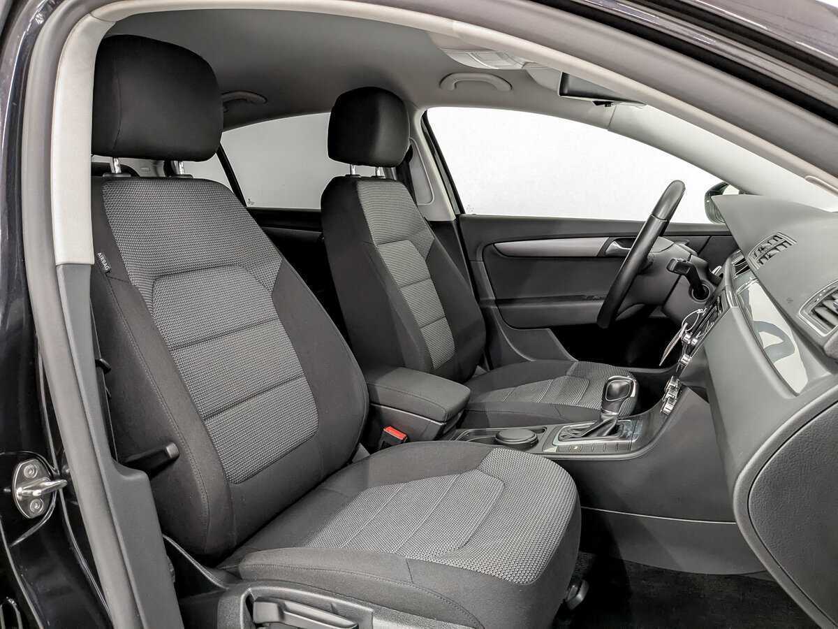 Volkswagen Passat, 2012 Фото №21