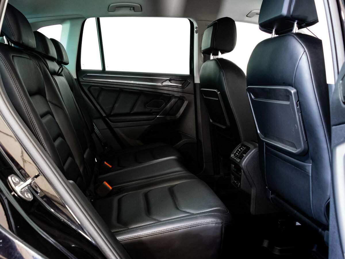 Volkswagen Tiguan, 2018 Фото №13
