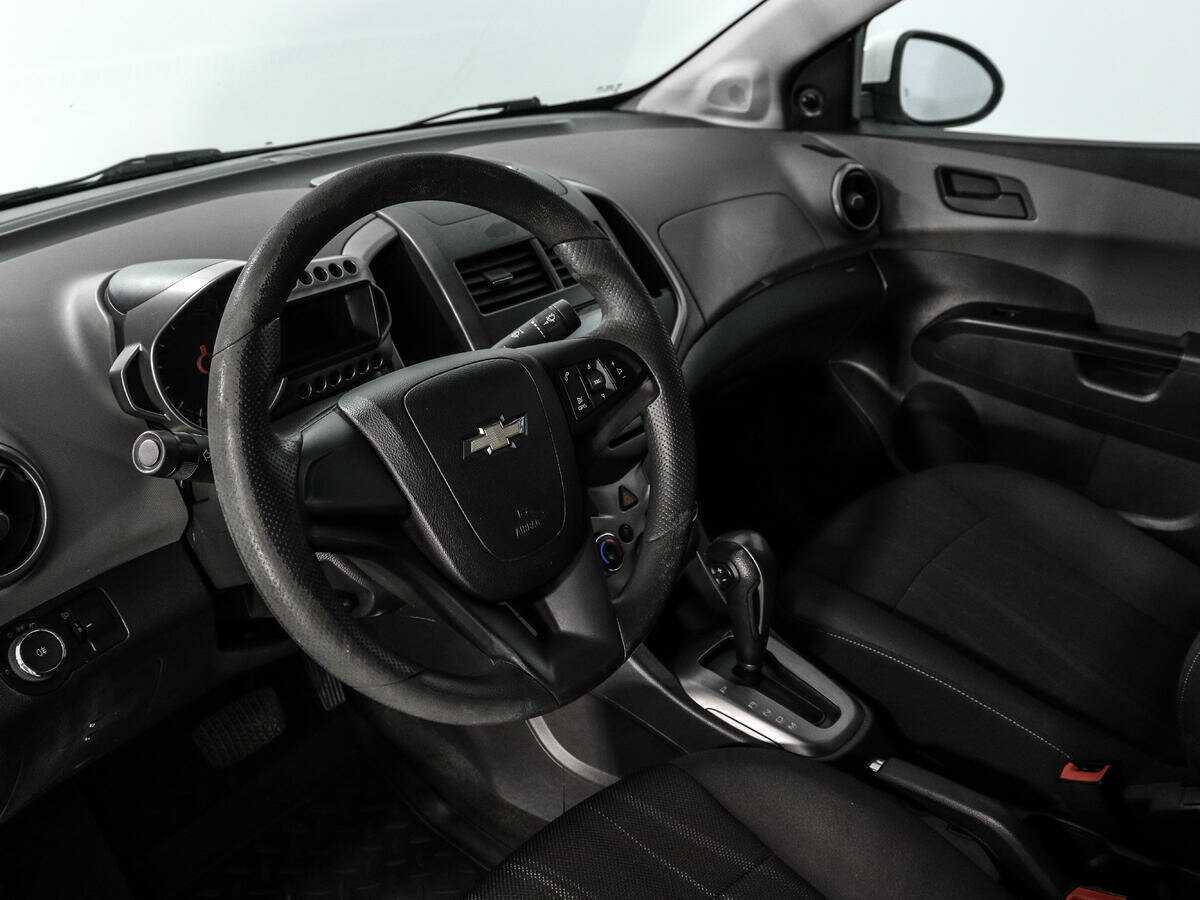 Chevrolet Aveo, 2012 Фото №9