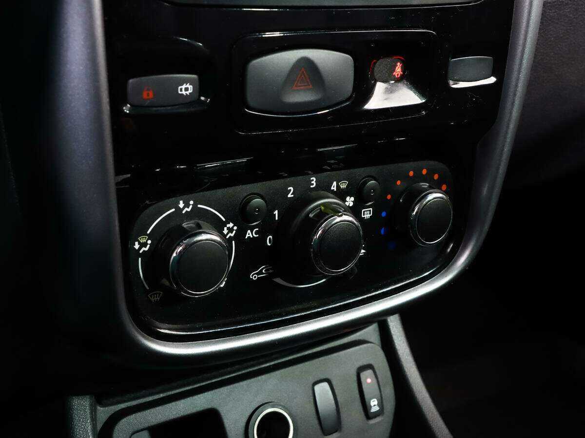 Renault Duster, 2013 Фото №14