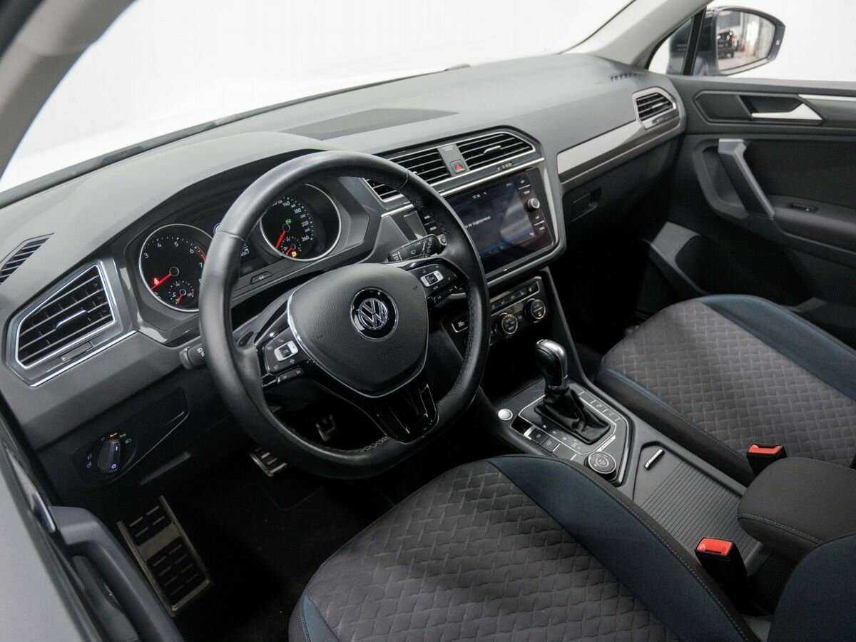 Volkswagen Tiguan, 2019 Фото №16