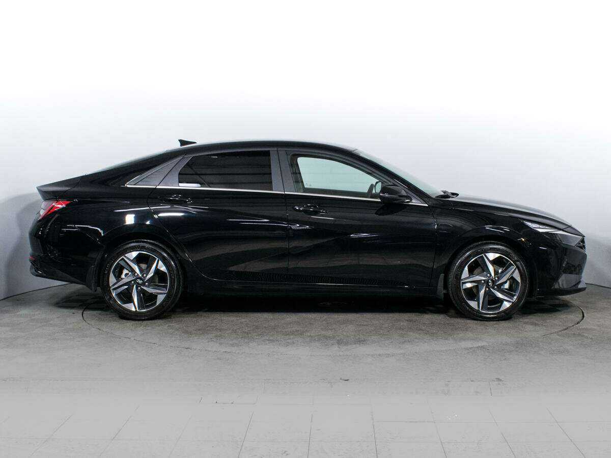 Hyundai Elantra, 2023 Фото №4