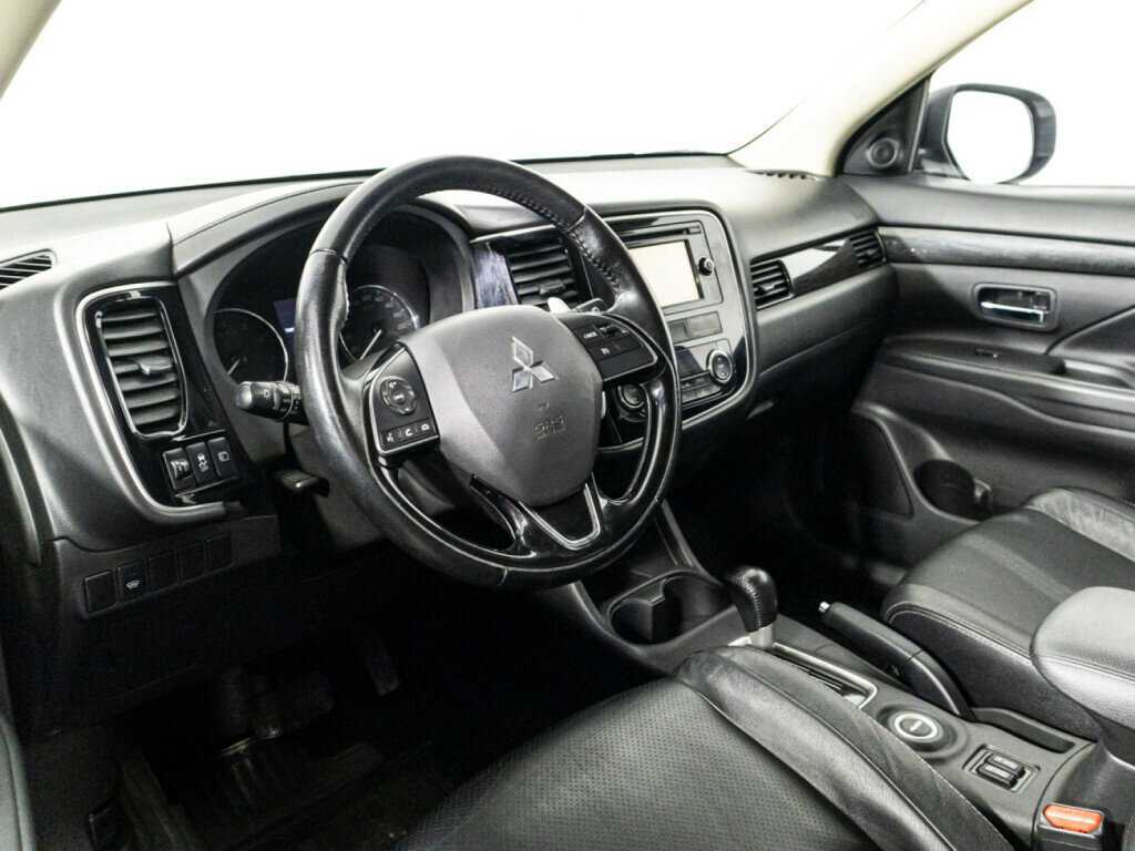 Mitsubishi Outlander, 2016 Фото №11