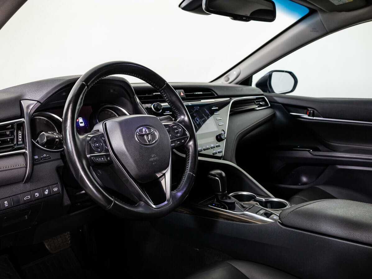 Toyota Camry, 2018 Фото №10