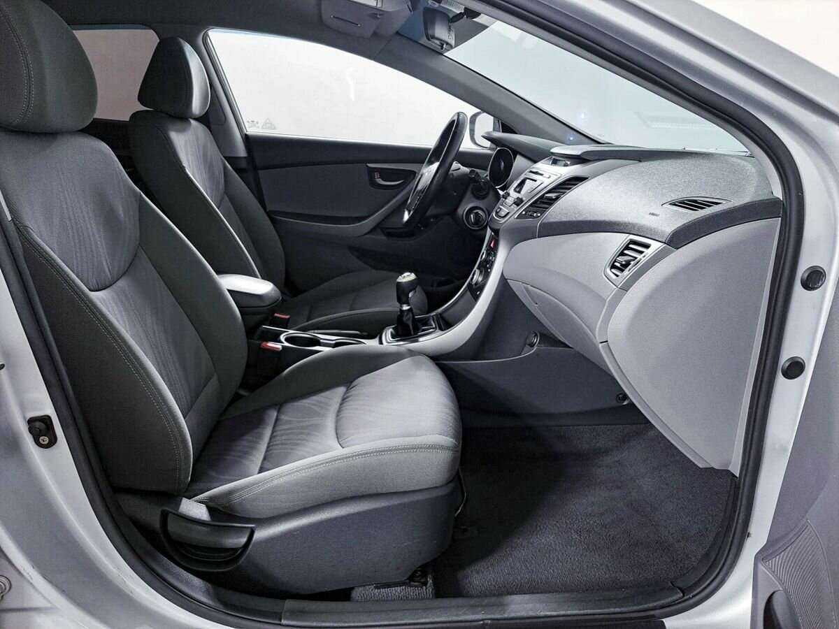 Hyundai Elantra, 2015 Фото №9