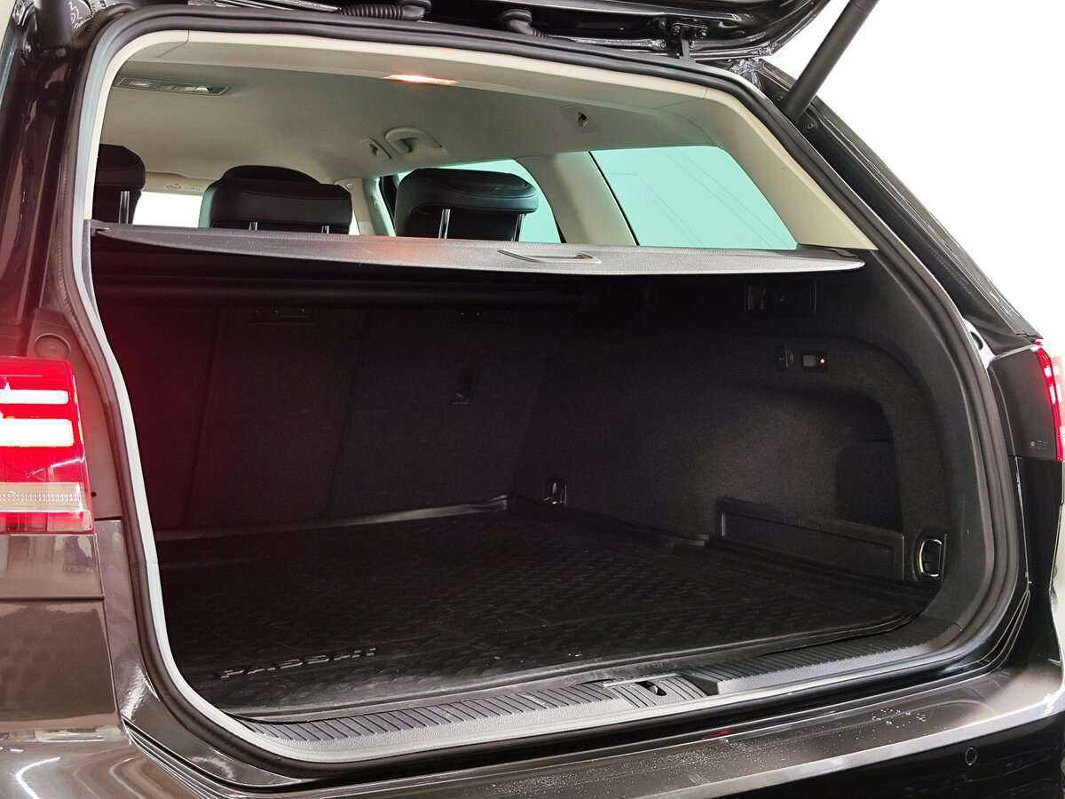 Volkswagen Passat Alltrack, 2019 Фото №6