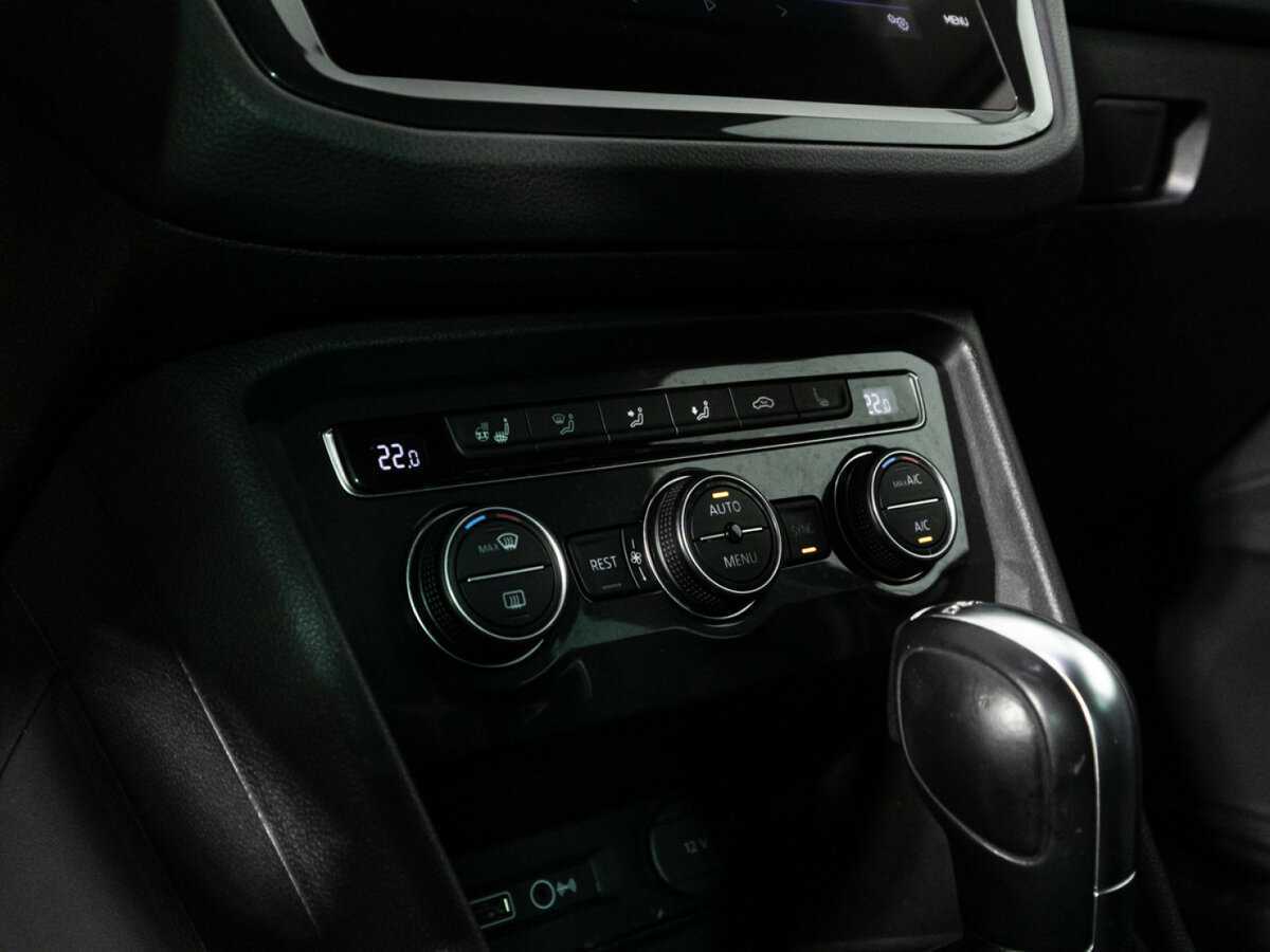 Volkswagen Tiguan, 2019 Фото №19