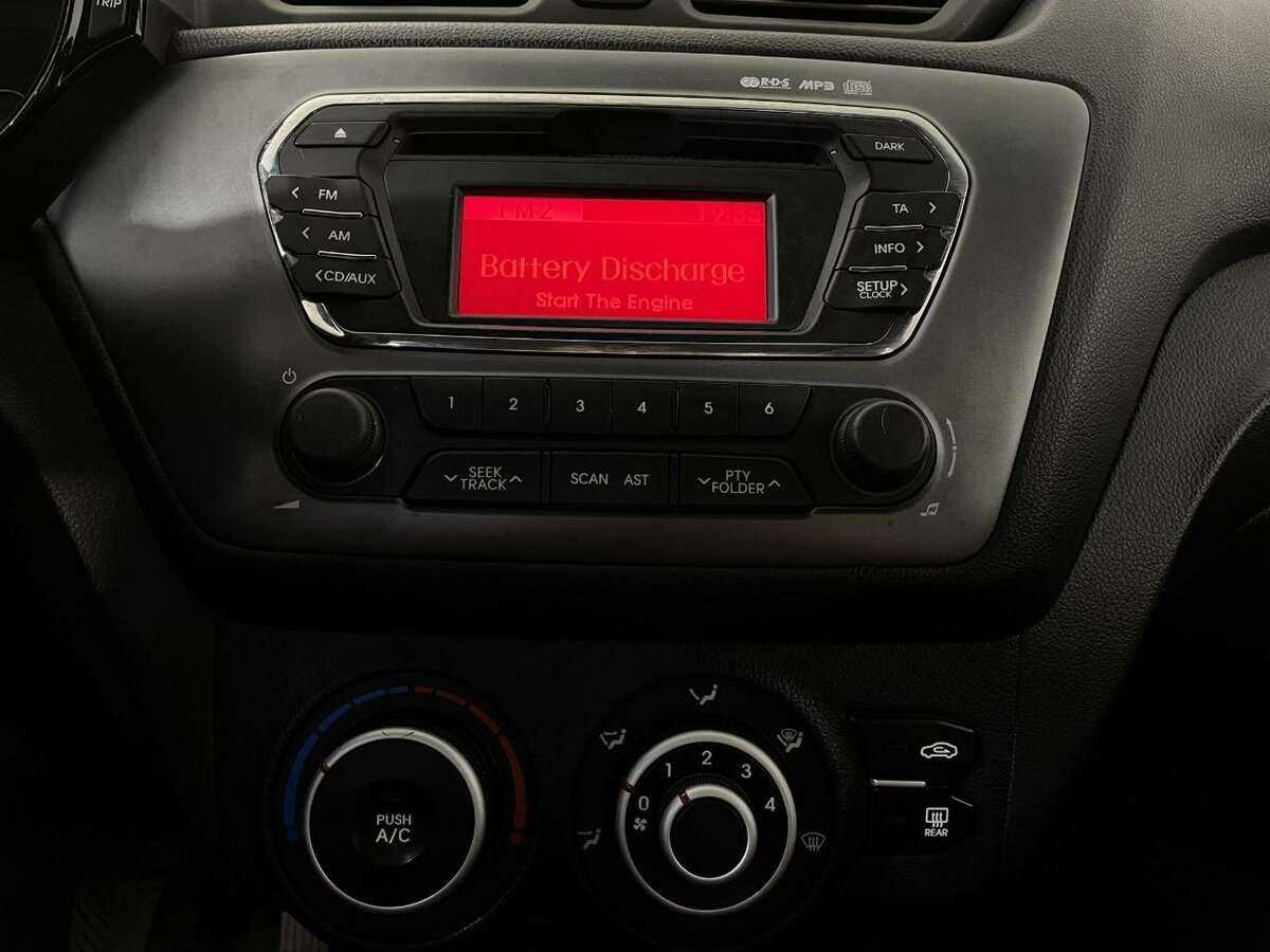 Kia Rio 5-speed, 2013 Фото №12