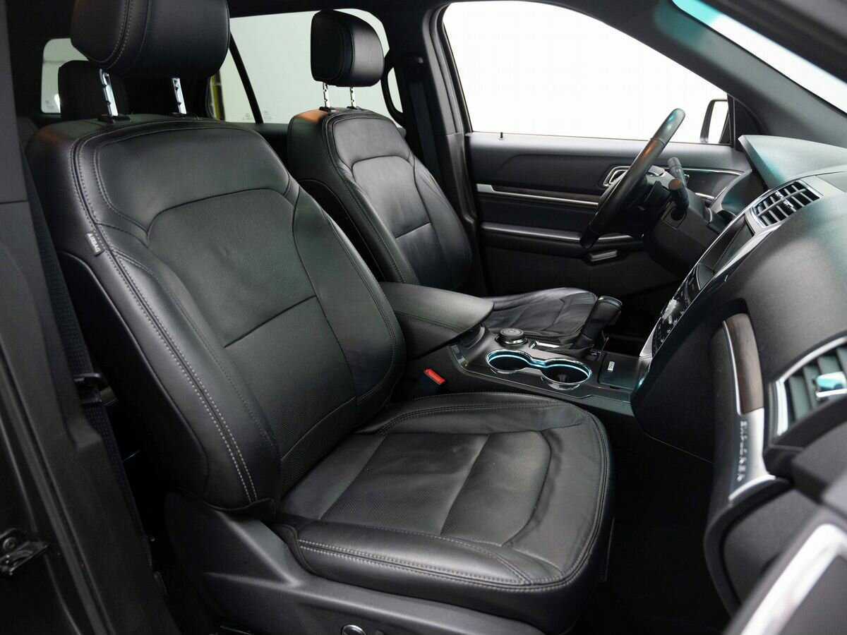 Ford Explorer, 2016 Фото №13
