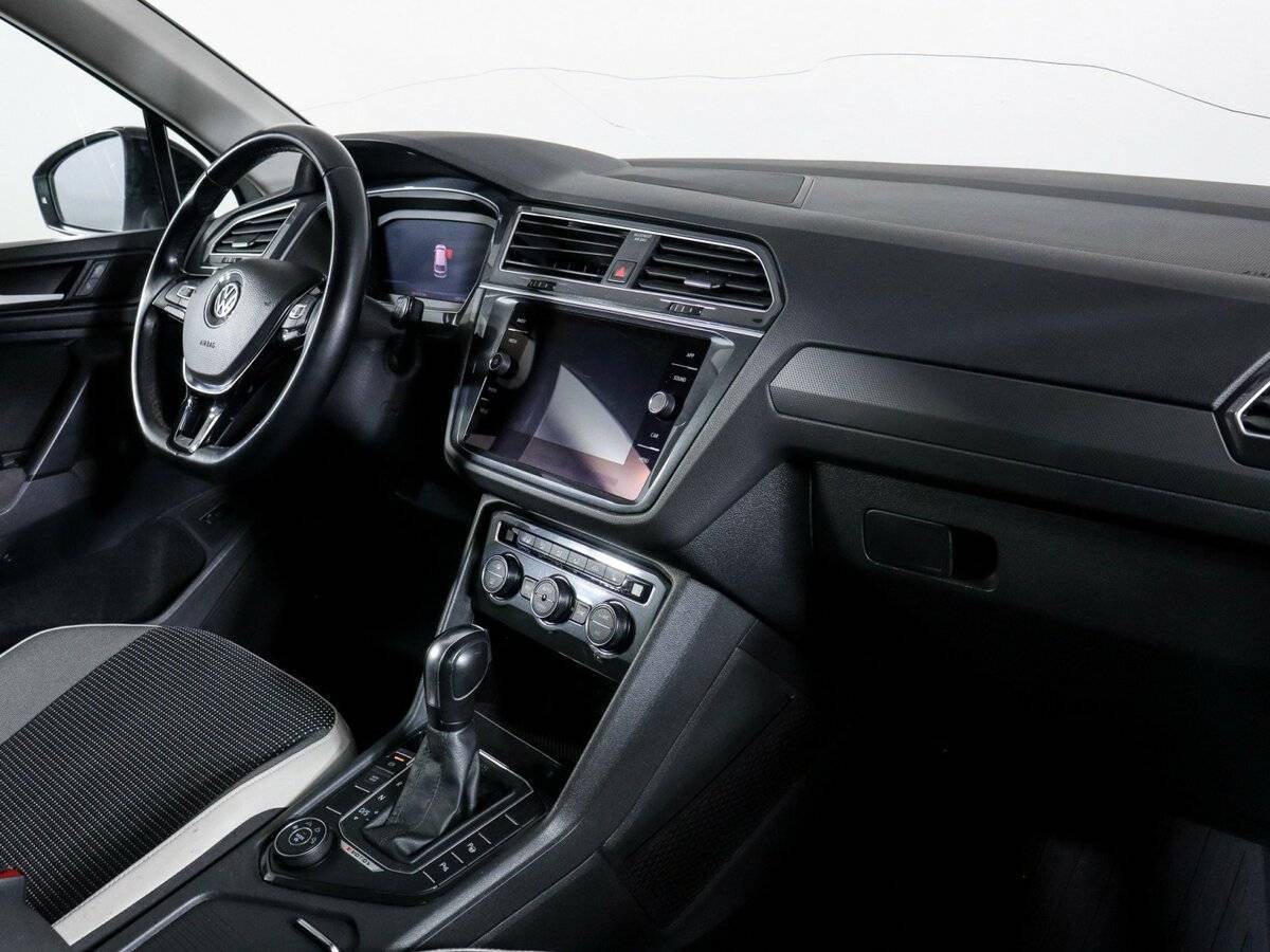 Volkswagen Tiguan, 2019 Фото №4