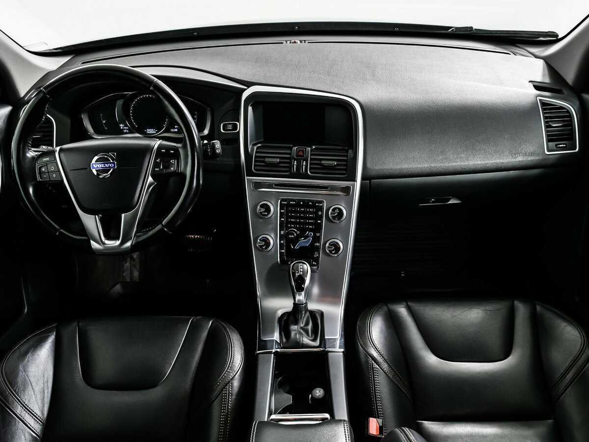 Volvo XC60, 2017 Фото №11