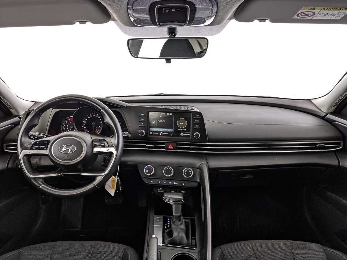Hyundai Elantra, 2022 Фото №10